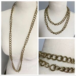 Vintage gold tone chain link t-clasp necklace